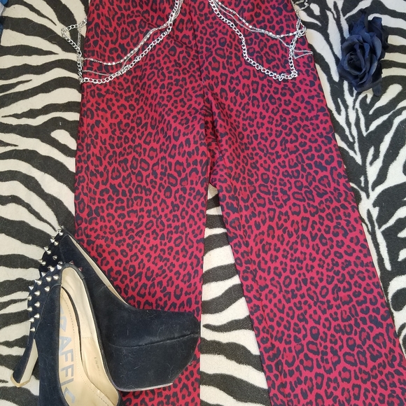 90s Red Cheatah Fitted Flare Pants - Picture 9 of 16